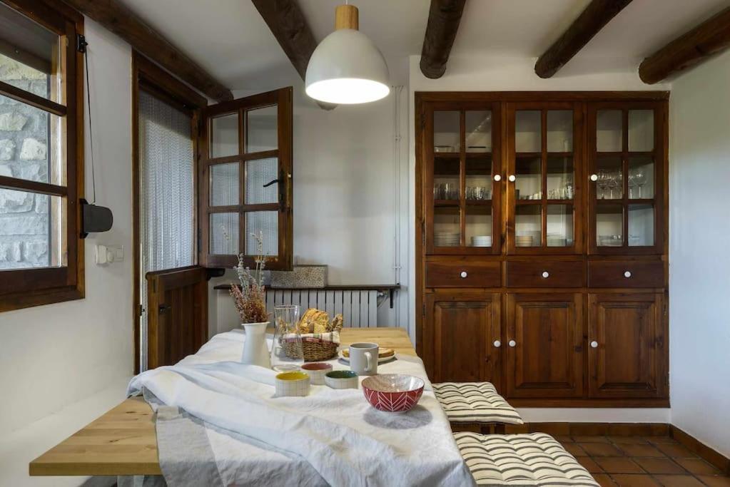 Alojamiento La Atalaya De Araguas Araguas del Solano Bagian luar foto